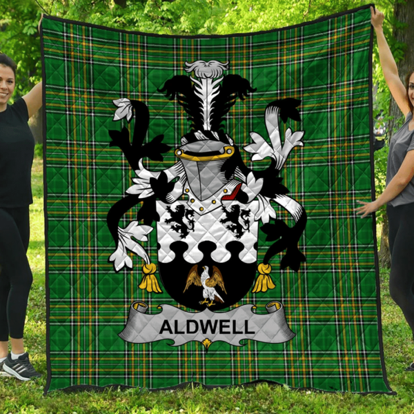 Aldwell Irish Family Crest Premium Quilt - Irish National Tartan