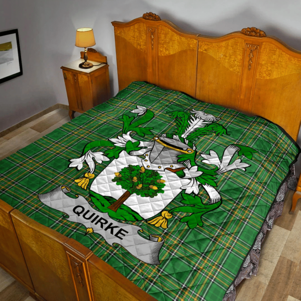 Quirke Or O'Quirke Irish Family Crest Premium Quilt - Irish National Tartan - Image 2