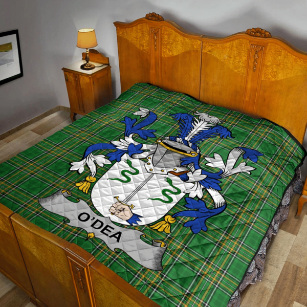 Dea Or O'Dea Irish Family Crest Premium Quilt - Irish National Tartan - Image 2