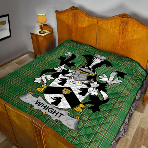 Whight Irish Family Crest Premium Quilt - Irish National Tartan - Image 2