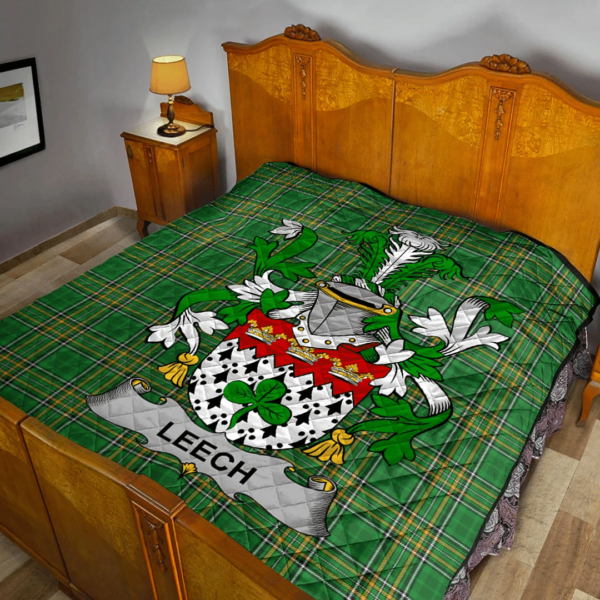 Leech Irish Family Crest Premium Quilt - Irish National Tartan - Image 2