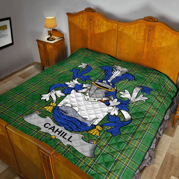 Cahill Or O'Cahill Irish Family Crest Premium Quilt - Irish National Tartan - Image 2