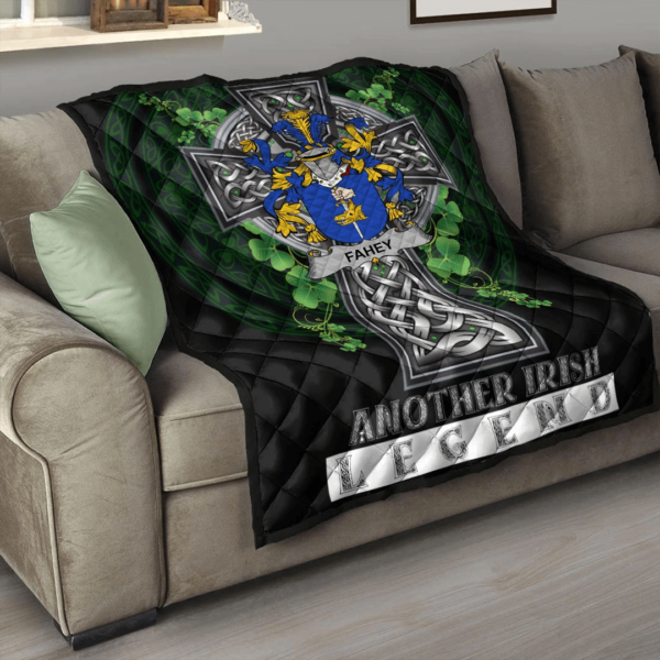 Fahey or O'Fahy Irish Family Crest Premium Quilt - Irish Legend - Image 3