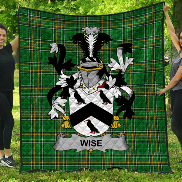 Wise Irish Family Crest Premium Quilt - Irish National Tartan