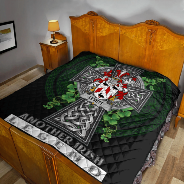 Levett or Lyvett Irish Family Crest Premium Quilt - Irish Legend - Image 2