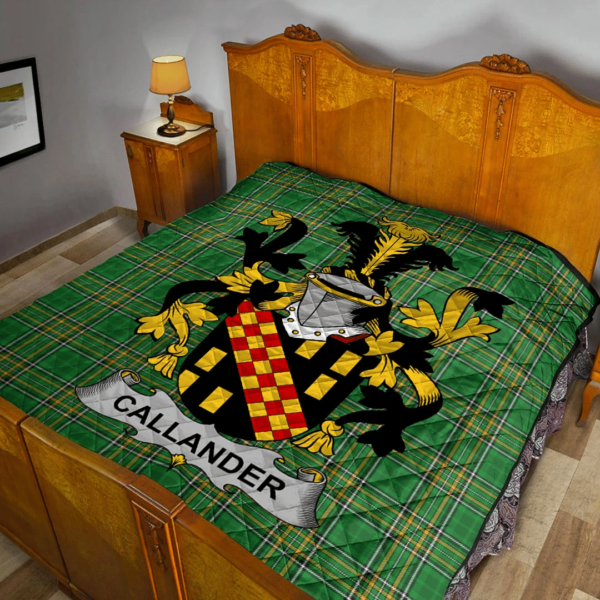 Callander Irish Family Crest Premium Quilt - Irish National Tartan - Image 2