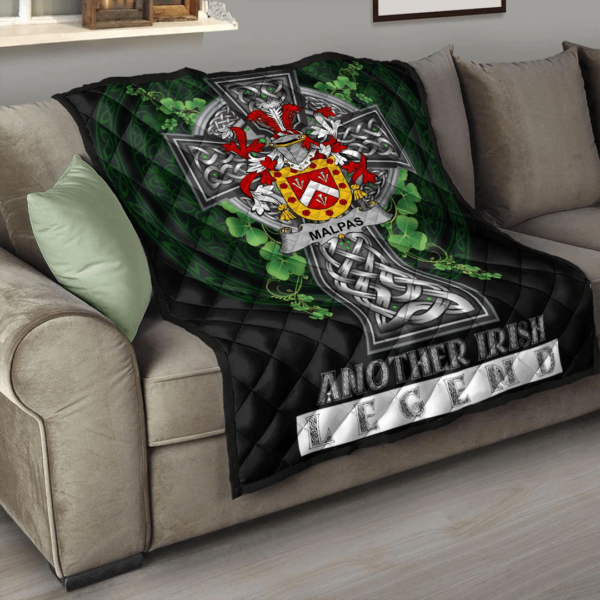 Malpas Irish Family Crest Premium Quilt - Irish Legend - Image 3