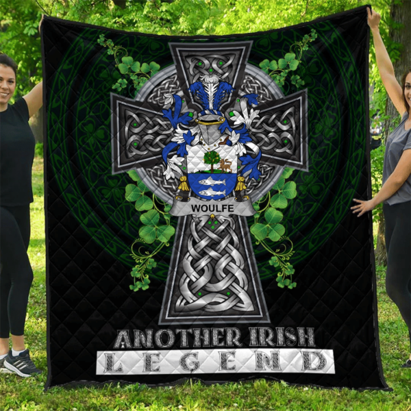 Woulfe Irish Family Crest Premium Quilt - Irish Legend