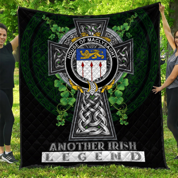 House of MACLYSAGHT Irish Family Crest Premium Quilt - Irish Legend