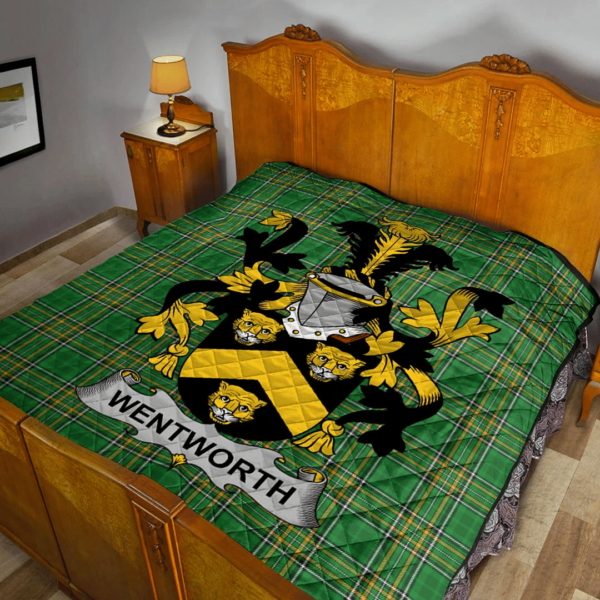 Wentworth Irish Family Crest Premium Quilt - Irish National Tartan - Image 2