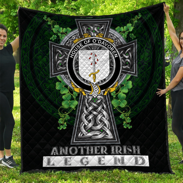 House of O'DAVOREN Irish Family Crest Premium Quilt - Irish Legend