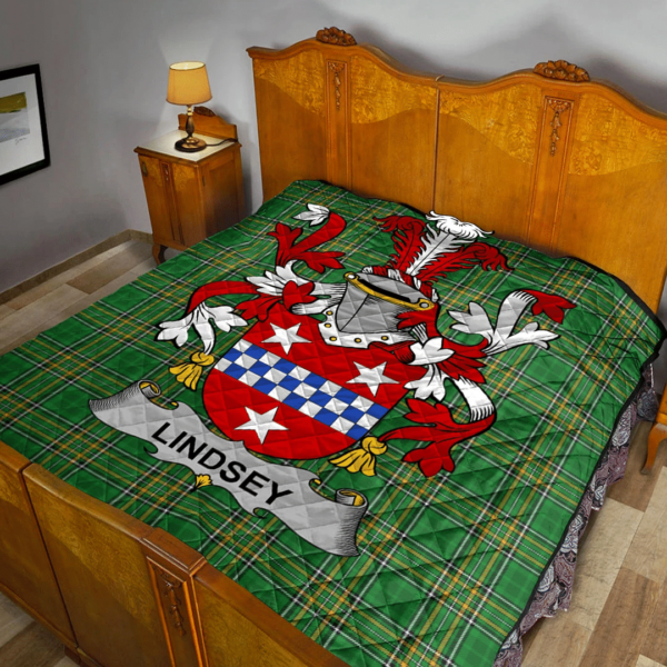 Lindsey Irish Family Crest Premium Quilt - Irish National Tartan - Image 2