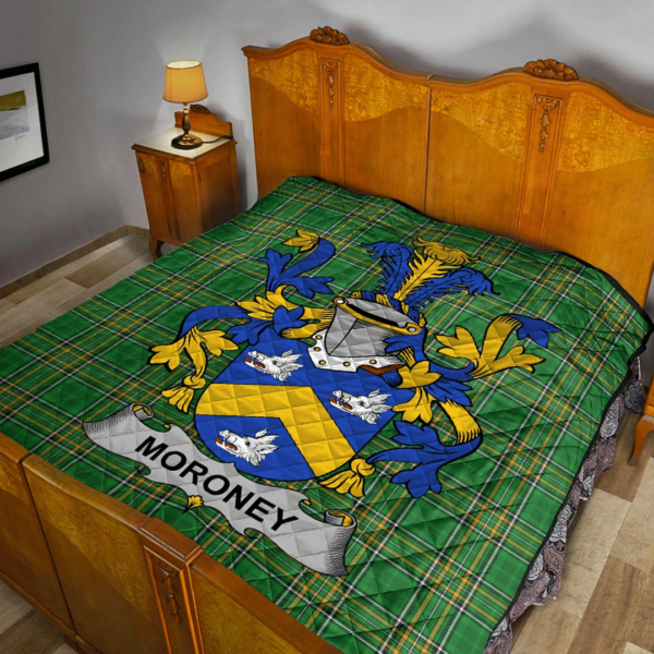 Moroney Or O'Moroney Irish Family Crest Premium Quilt - Irish National Tartan - Image 2