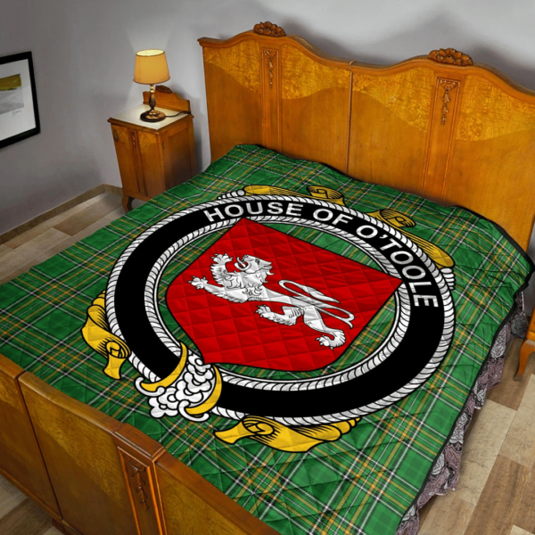 House Of O'Toole Irish Family Crest Premium Quilt - Irish National Tartan - Image 2