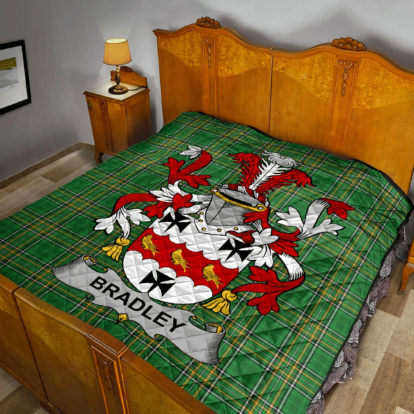 Bradley Irish Family Crest Premium Quilt - Irish National Tartan - Image 2