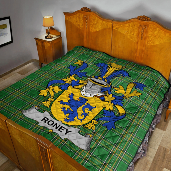 Roney Or O'Rooney Irish Family Crest Premium Quilt - Irish National Tartan - Image 2