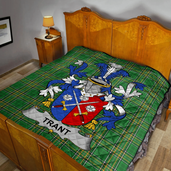 Trant Or Trent Irish Family Crest Premium Quilt - Irish National Tartan - Image 2