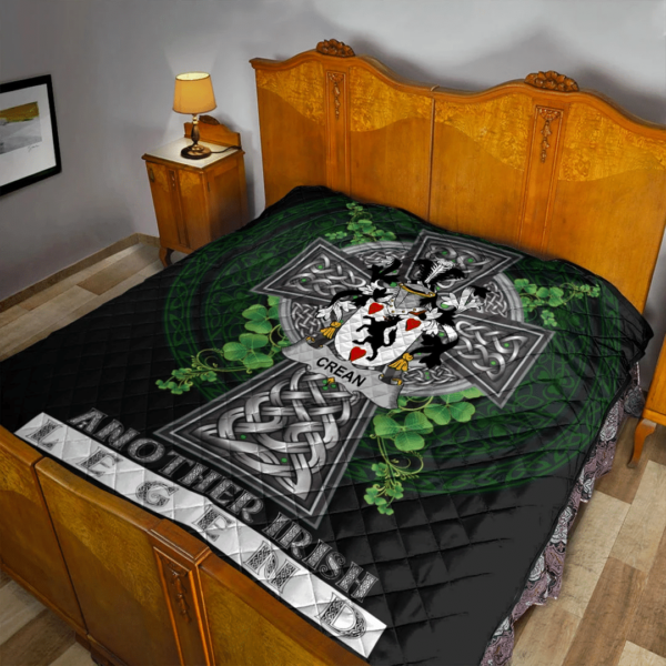 Crean or O'Crean Irish Family Crest Premium Quilt - Irish Legend - Image 2