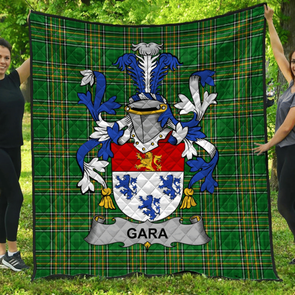 Gara Or O'Gara Irish Family Crest Premium Quilt - Irish National Tartan