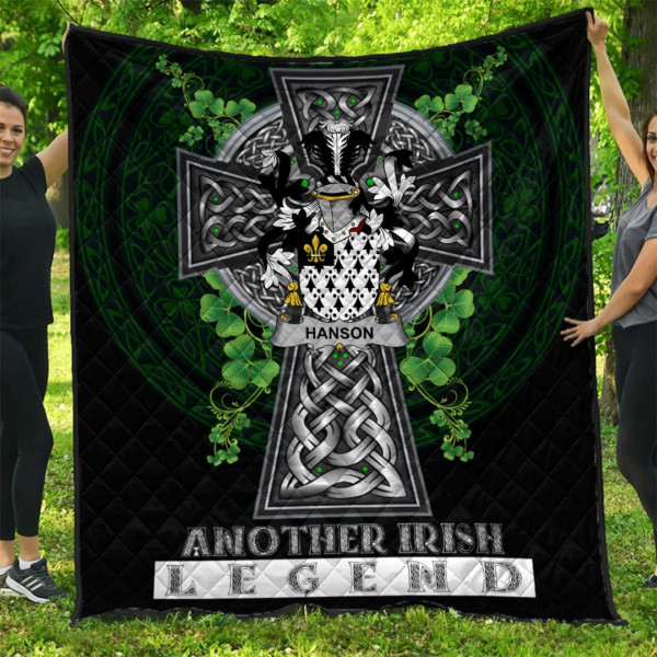 Hanson or O'Hanson Irish Family Crest Premium Quilt - Irish Legend