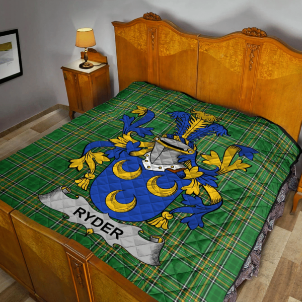 Ryder Irish Family Crest Premium Quilt - Irish National Tartan - Image 2