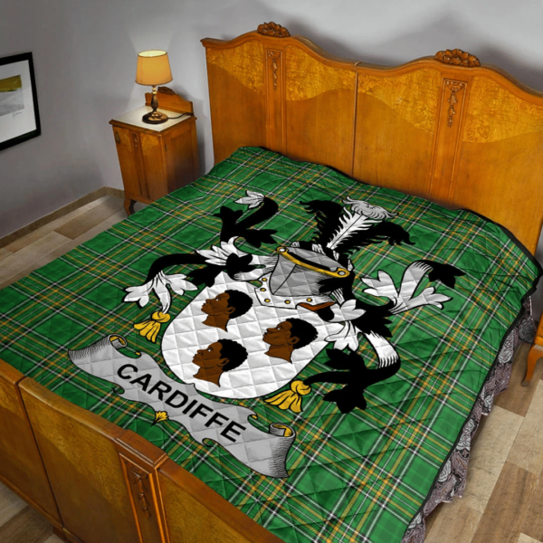 Cardiffe Irish Family Crest Premium Quilt - Irish National Tartan - Image 2