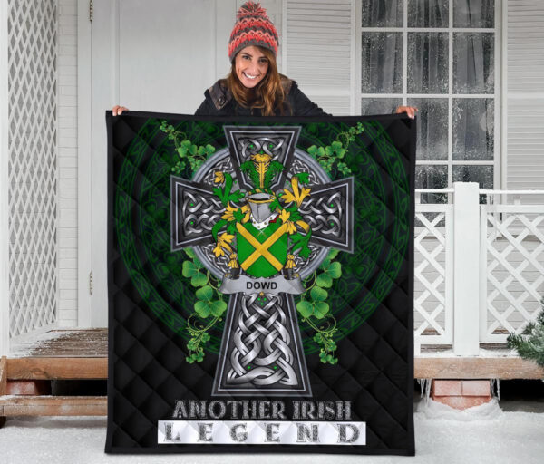 Dowd or O'Dowd Ireland Premium Quilt Family Crest Ireland Legend - Image 3