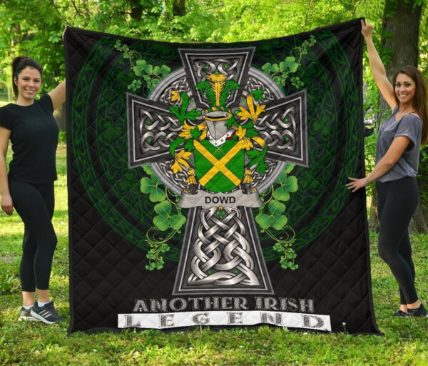 Dowd or O'Dowd Ireland Premium Quilt Family Crest Ireland Legend