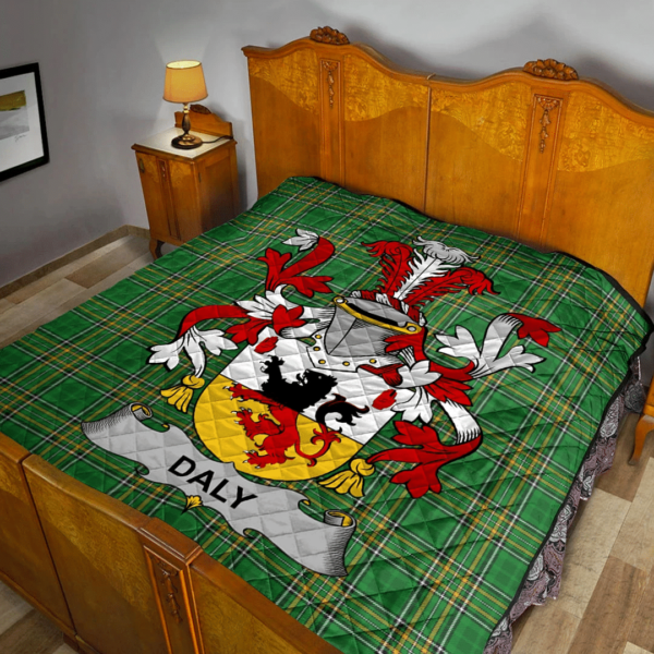 Daly Or O'Daly Irish Family Crest Premium Quilt - Irish National Tartan - Image 2