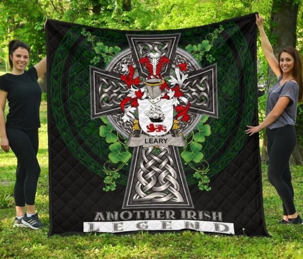 Leary or O'Leary Ireland Premium Quilt Family Crest Ireland Legend