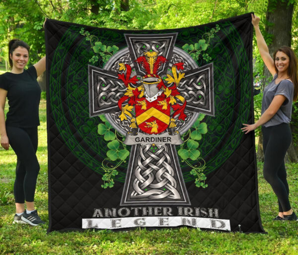 Gardiner Ireland Premium Quilt Family Crest Ireland Legend