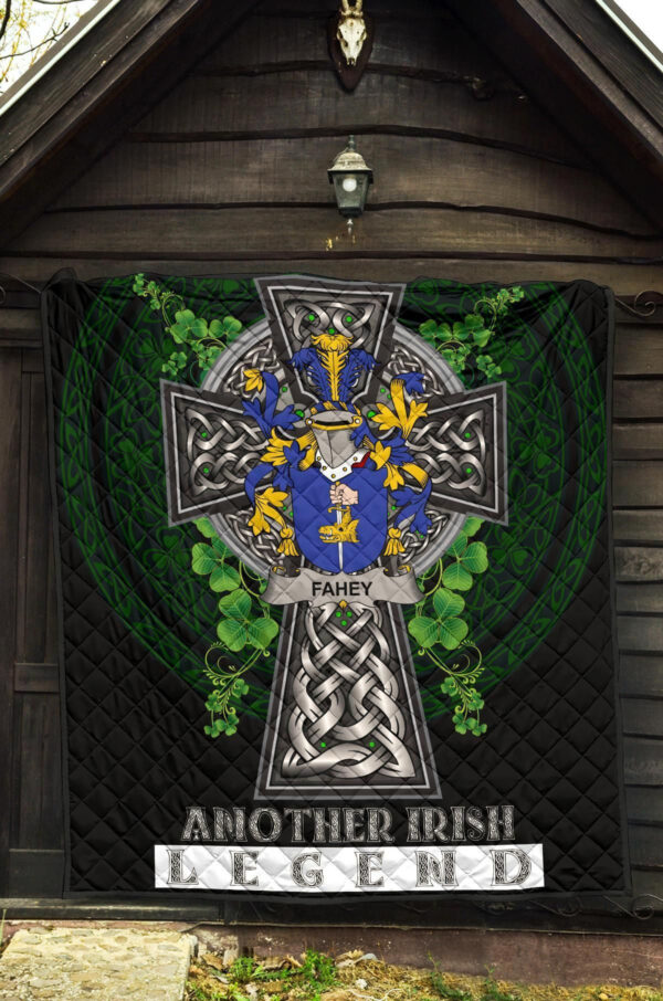 Fahey or O'Fahy Ireland Premium Quilt Family Crest Ireland Legend - Image 5