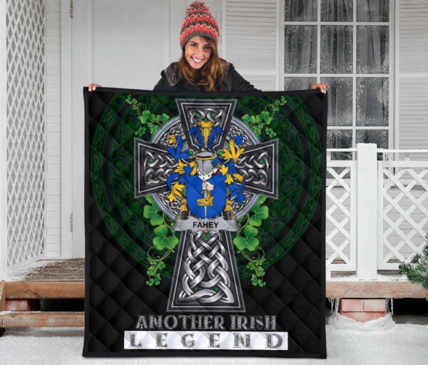 Fahey or O'Fahy Ireland Premium Quilt Family Crest Ireland Legend - Image 3