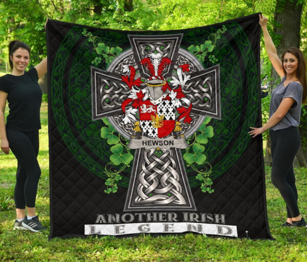 Hewson Ireland Premium Quilt Family Crest Ireland Legend