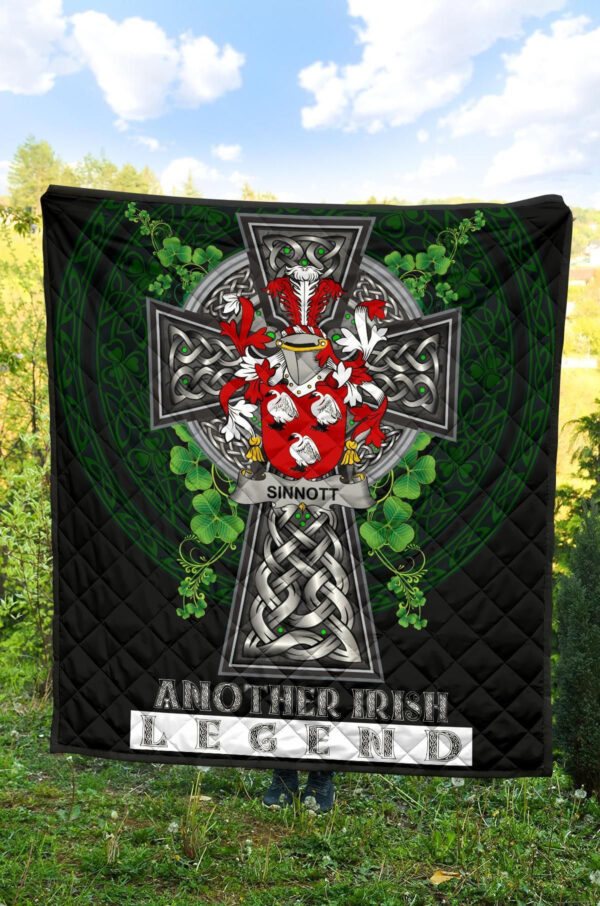 Sinnott or Synnott Ireland Premium Quilt Family Crest Ireland Legend - Image 4