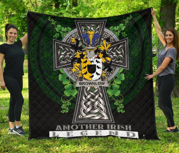 Brownlow Ireland Premium Quilt Family Crest Ireland Legend