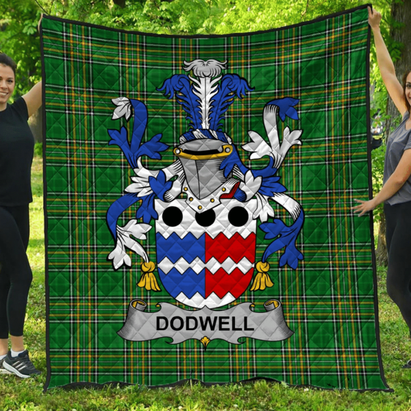 Dodwell Irish Family Crest Premium Quilt - Irish National Tartan