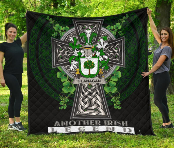 Flanagan or O'Flanagan Ireland Premium Quilt Family Crest Ireland Legend