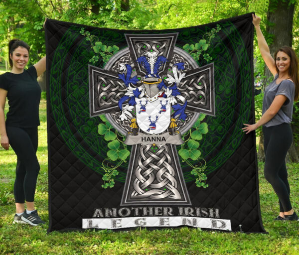 Hanna or O'Hanna Ireland Premium Quilt Family Crest Ireland Legend