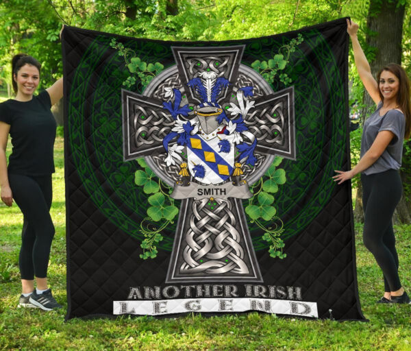 Smith or Smyth Ireland Premium Quilt Family Crest Ireland Legend