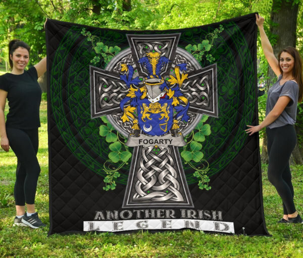 Fogarty or O'Fogarty Ireland Premium Quilt Family Crest Ireland Legend