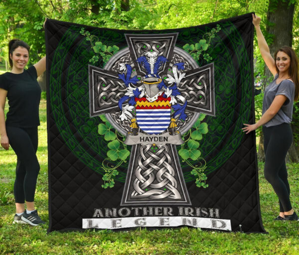 Hayden or O'Hayden Ireland Premium Quilt Family Crest Ireland Legend