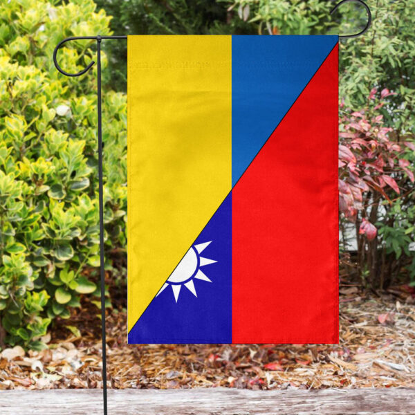 Taiwan Flag With Ukraine Flag - Image 2