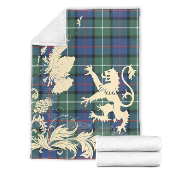 Davidson of Tulloch Clan Blanket, Scottish Tartan Davidson of Tulloch Clans Blanket Thistle Map Style