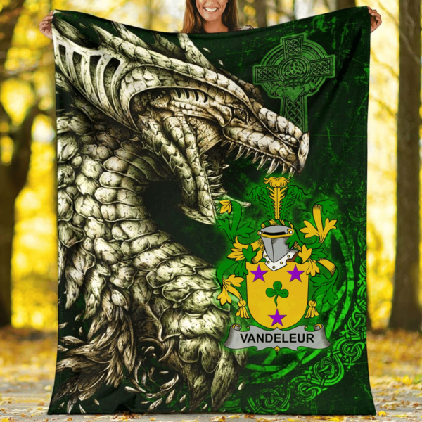 Ireland Premium Blanket - Vandeleur Family Crest Blanket - Dragon Claddagh Cross