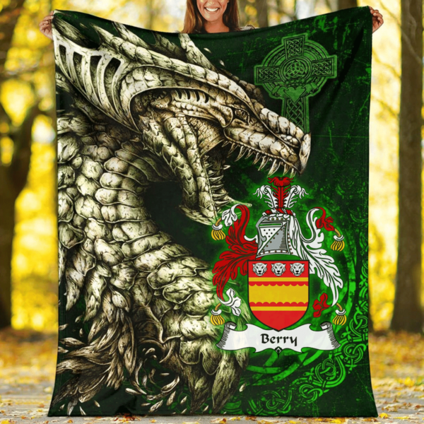 Ireland Premium Blanket - Berry Family Crest Blanket - Dragon Claddagh Cross