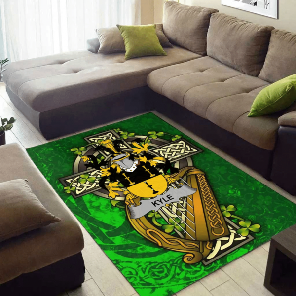 Ireland Area Rug - Kyle Family Crest Area Rug - Ireland Coat Of Arms with Shamrock